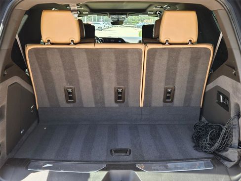 Used 2021 Cadillac Escalade Sport w/ Driver Assist Tech Package AWD/4WD image 31