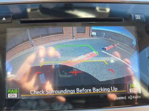 Used 2017 Subaru Outback 3.6R Touring AWD/4WD image 22