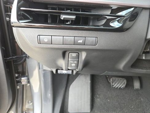 Certified 2025 Nissan Murano SV image 21