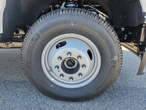 Used 2024 Ford F350 XL w/ Snow Plow Prep Package image 9