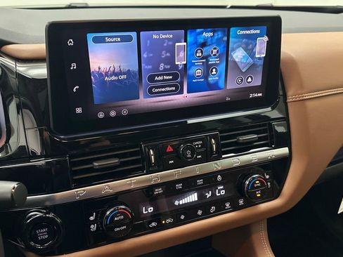 New 2026 Nissan Pathfinder Platinum AWD/4WD image 11