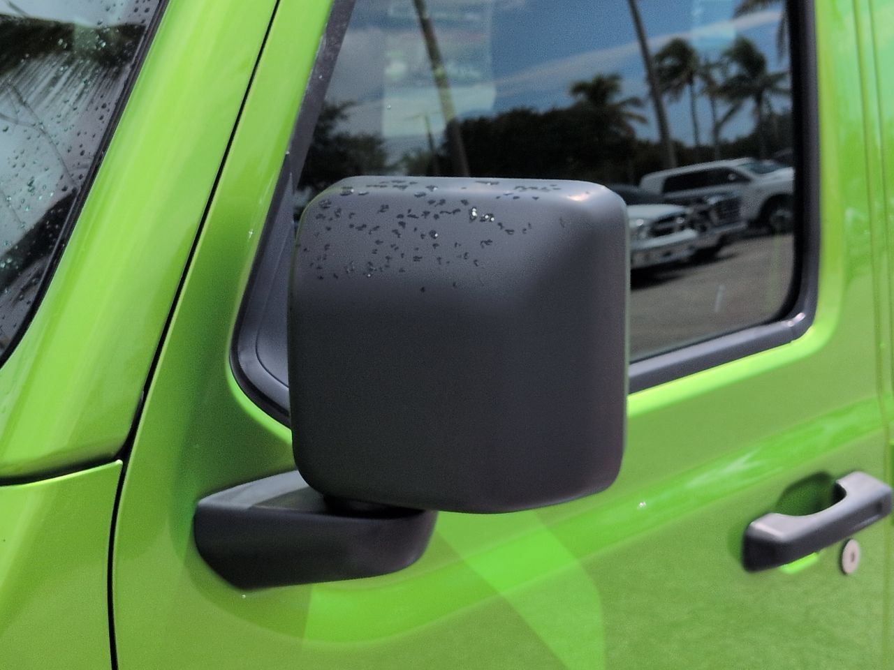 Used 2019 Jeep Wrangler Unlimited Sahara AWD/4WD image 12