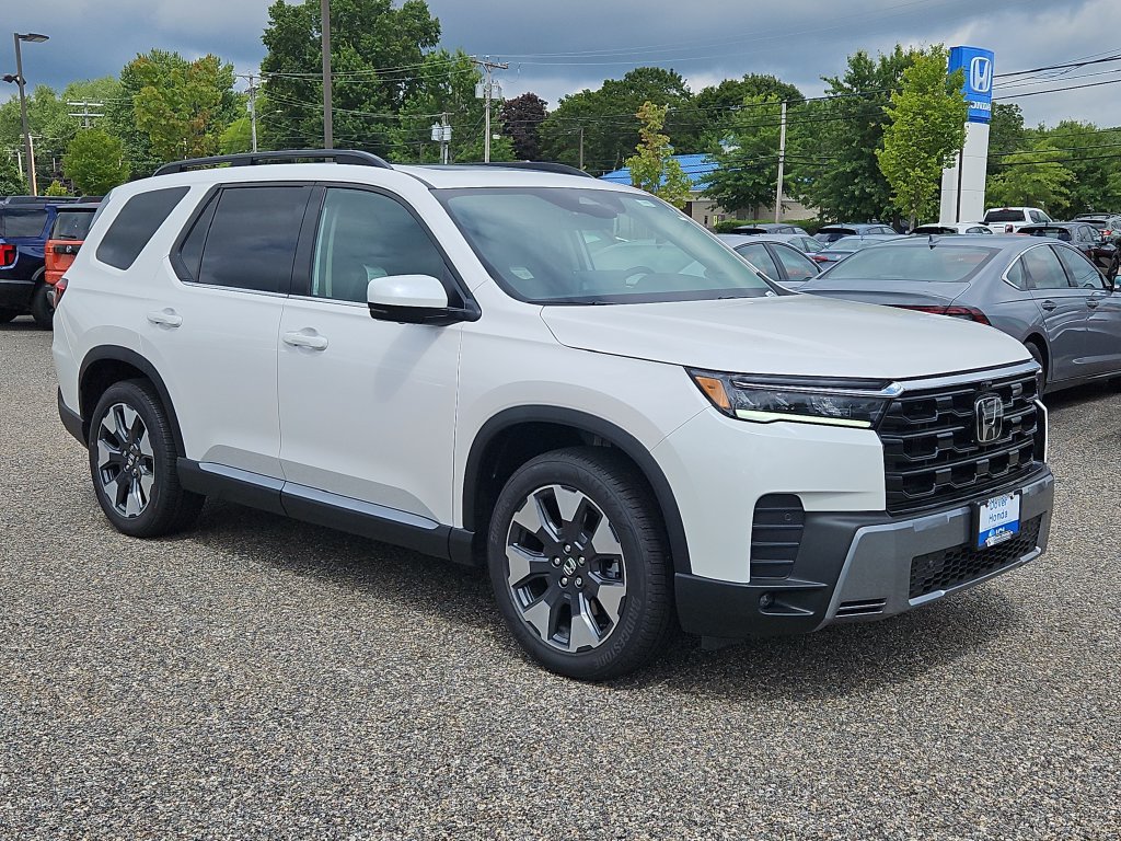 New 2026 Honda Pilot Touring image 2