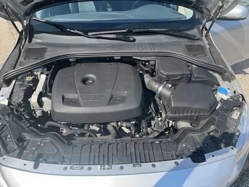 Used 2017 Volvo S60 T5 Inscription Platinum w/ Climate Package AWD/4WD image 14