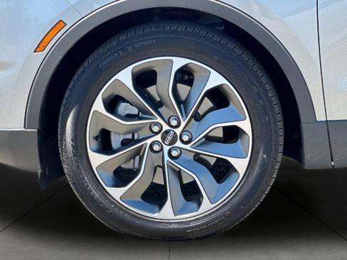 Used 2023 Lincoln Nautilus Reserve w/ Luxury Package FWD image 26