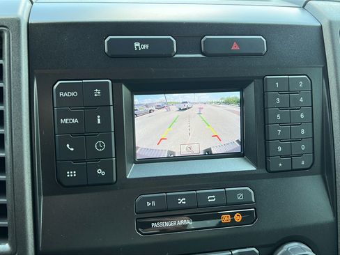 Used 2022 Ford F250 XL w/ Power Equipment Group AWD/4WD image 18