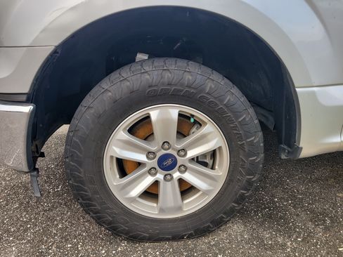 Used 2017 Ford F150 XLT RWD image 9