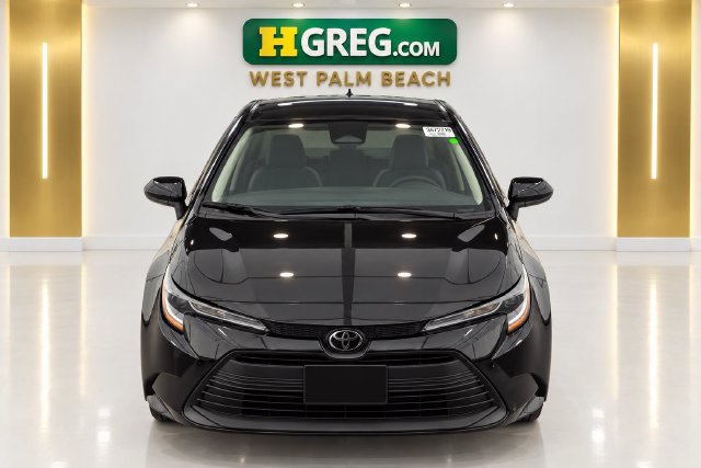 Used 2025 Toyota Corolla LE FWD image 7