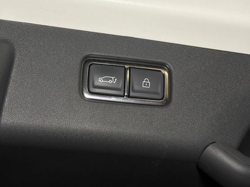 Certified 2024 Kia EV9 Wind AWD/4WD image 8