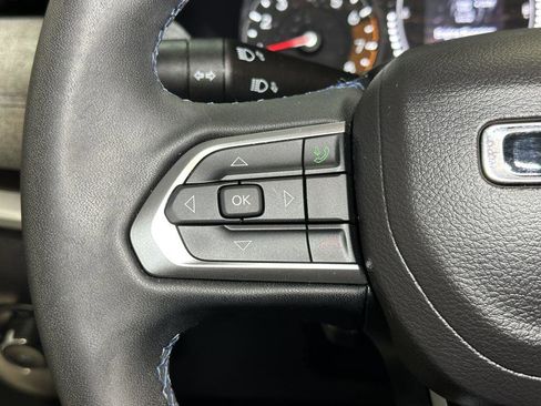 Used 2022 Jeep Compass Latitude image 24