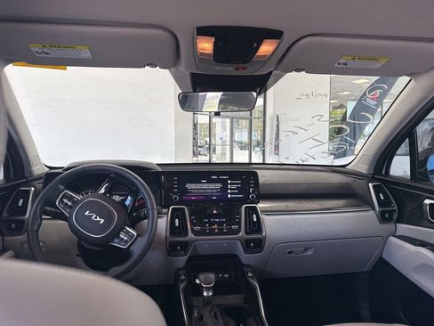 Certified 2023 Kia Sorento S FWD image 14