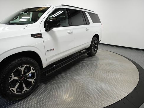 New 2026 GMC Yukon XL AT4 w/ AT4 Premium Plus Package AWD/4WD image 4