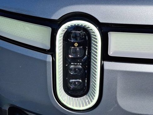 Used 2023 Rivian R1S Adventure Quad AWD/4WD image 28