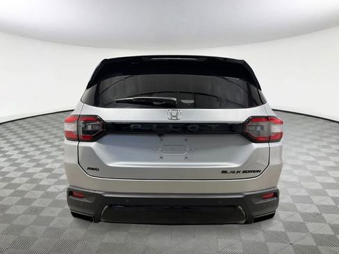 New 2026 Honda Pilot Black Edition image 5