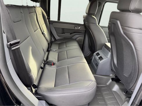 New 2025 INEOS Grenadier AWD/4WD image 19
