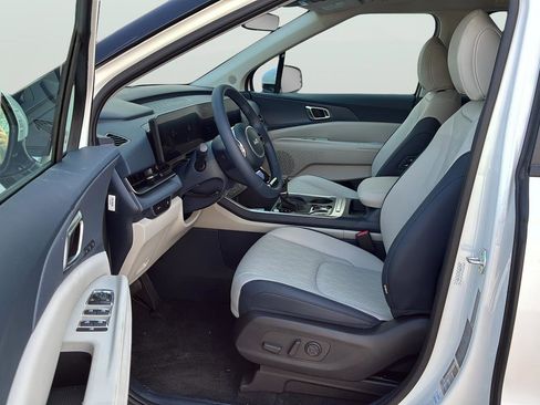 New 2026 Kia Carnival EX FWD image 13
