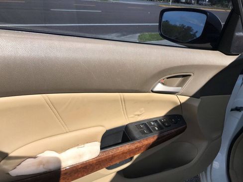 Used 2009 Honda Accord EX-L image 7
