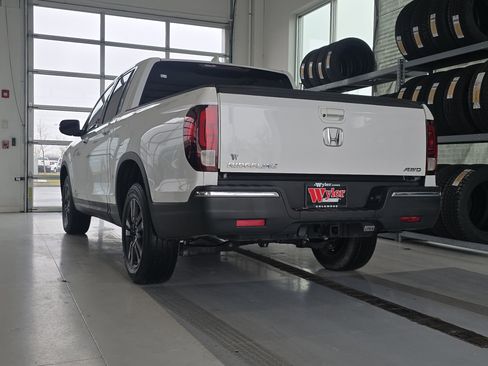 Used 2020 Honda Ridgeline Sport image 7