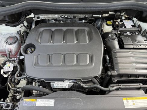 Used 2026 Volkswagen Tiguan SE FWD image 26