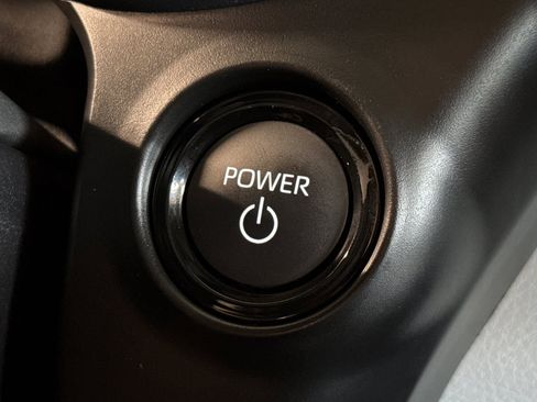 New 2026 Toyota Sienna XLE image 21