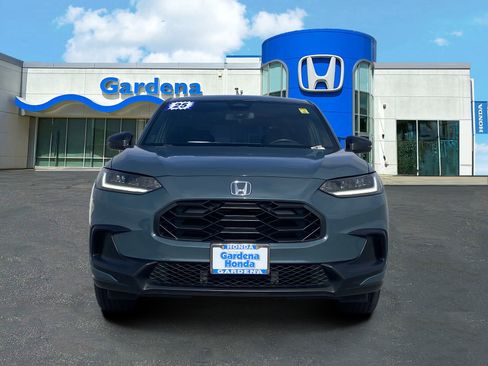 Used 2025 Honda HR-V Sport image 2