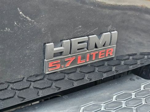 Used 2017 RAM 1500 Express w/ Express Value Package image 15