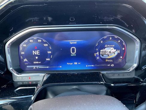 Used 2026 Chevrolet Silverado 2500 LTZ w/ LTZ Premium Package image 21