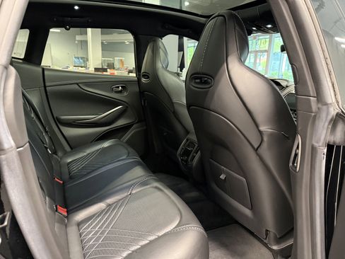 Used 2021 Aston Martin DBX AWD/4WD image 19