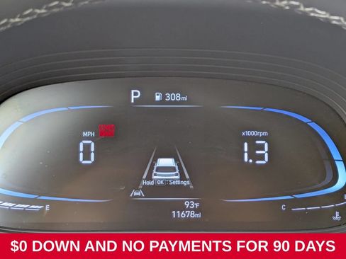 Used 2025 Hyundai Venue SEL FWD image 16
