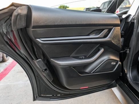 Used 2021 Porsche Taycan image 42