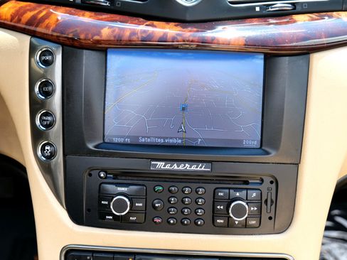 Used 2015 Maserati GranTurismo Convertible image 22