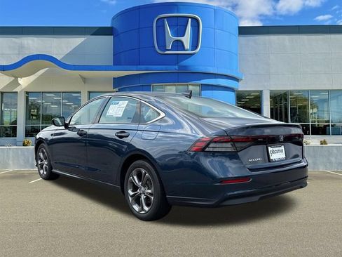 Used 2023 Honda Accord EX image 4