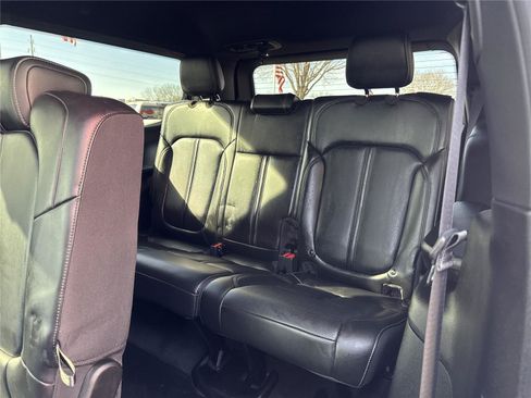 Used 2022 Jeep Wagoneer Series I w/ Convenience Group I AWD/4WD image 34