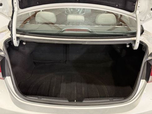 Used 2016 Hyundai Elantra SE FWD image 29