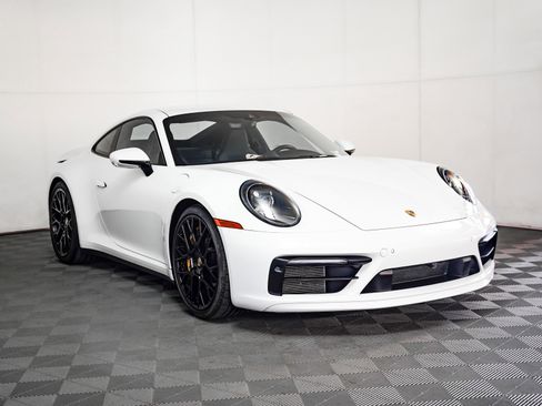 Used 2024 Porsche 911 Carrera S image 8