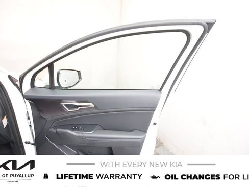 New 2026 Kia Sportage EX image 15