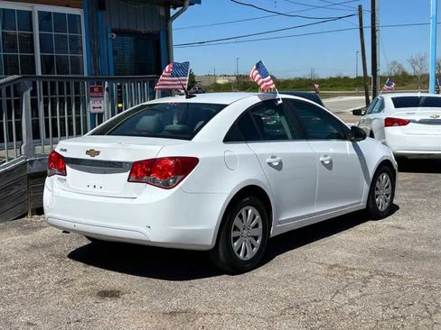 Used 2011 Chevrolet Cruze LS FWD image 6