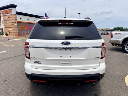 Used 2015 Ford Explorer XLT w/ Equipment Group 202A AWD/4WD image 5