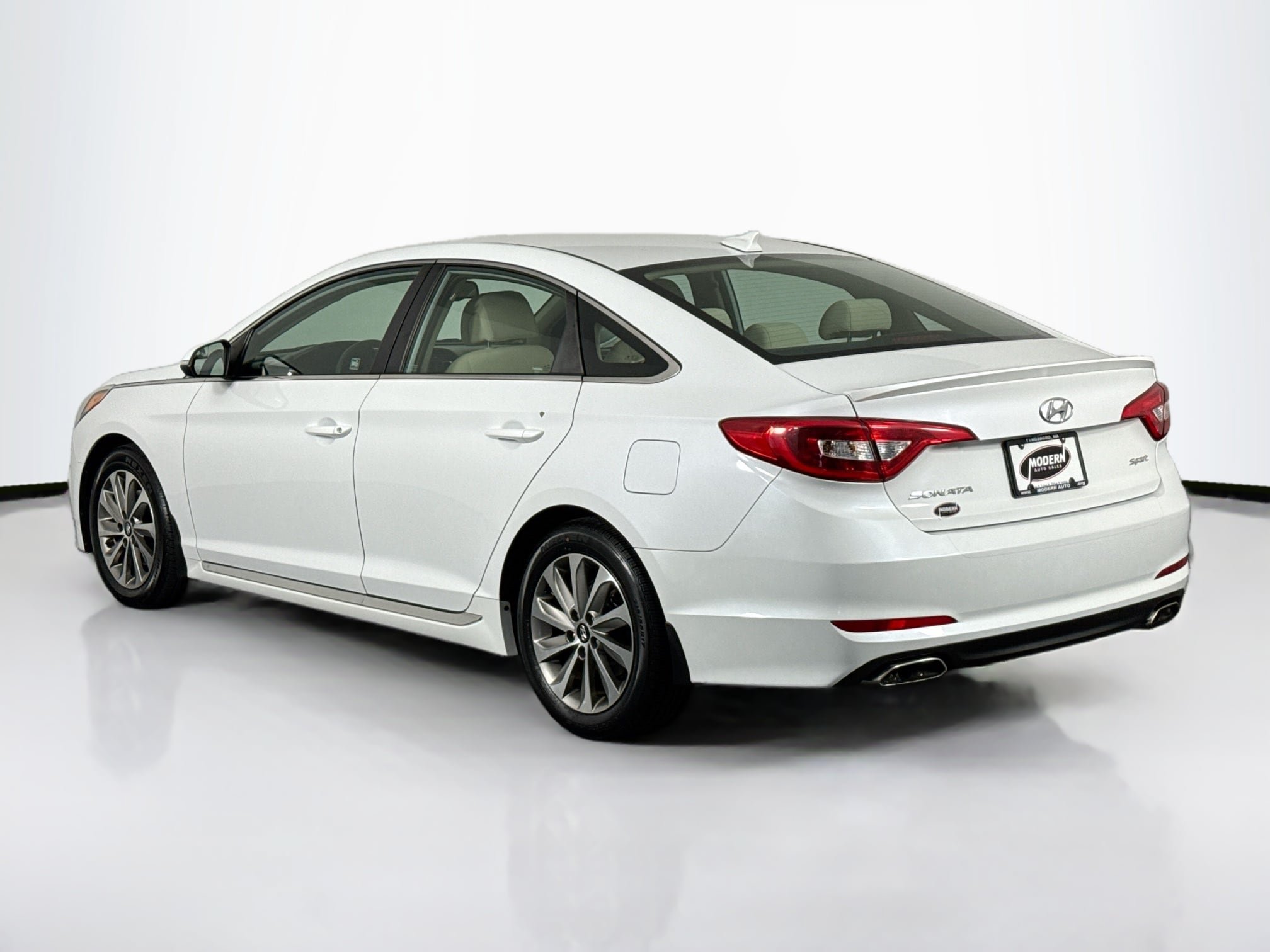 Used 2016 Hyundai Sonata Sport FWD image 13