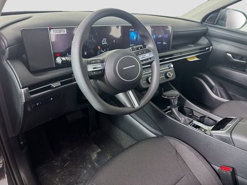New 2026 Hyundai Tucson SE image 18