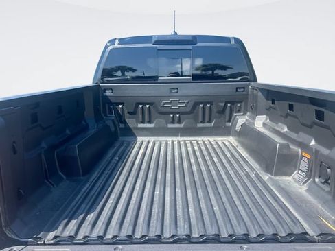 Used 2025 Chevrolet Colorado Z71 AWD/4WD image 24