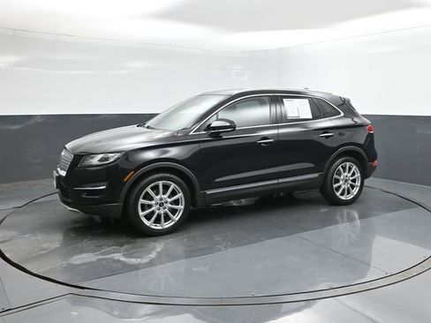 Used 2019 Lincoln MKC Reserve FWD image 30