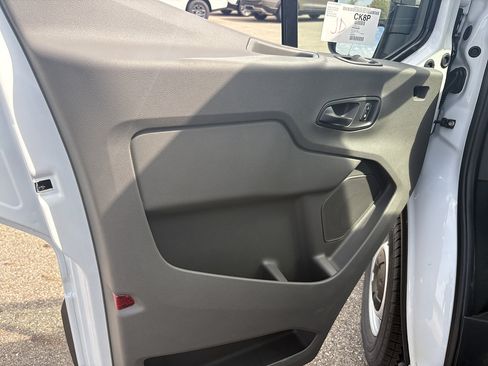 New 2026 Ford Transit 250 Low Roof RWD image 25