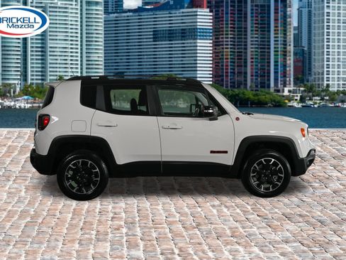 Used 2023 Jeep Renegade Trailhawk AWD/4WD image 6