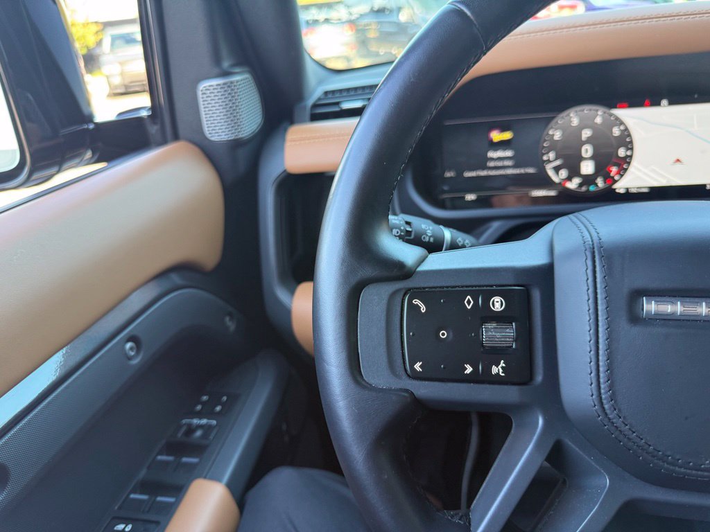 Used 2024 Land Rover Defender 130 X AWD/4WD image 37