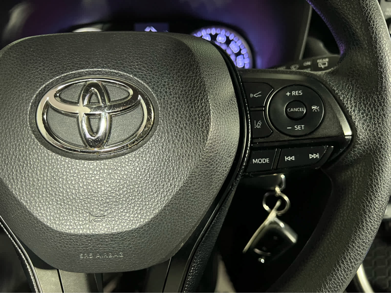 Used 2019 Toyota RAV4 LE w/ All Weather Liner Package AWD/4WD image 18