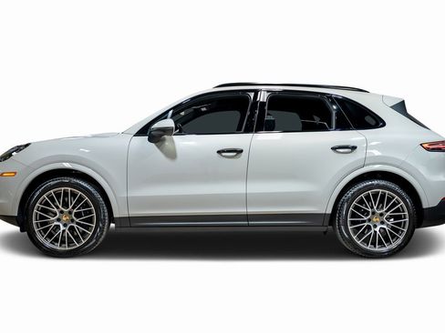 Used 2022 Porsche Cayenne S Platinum image 24