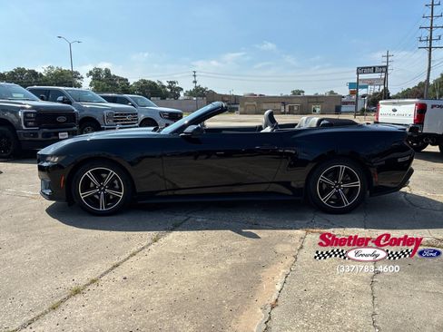 Used 2024 Ford Mustang Premium RWD image 7
