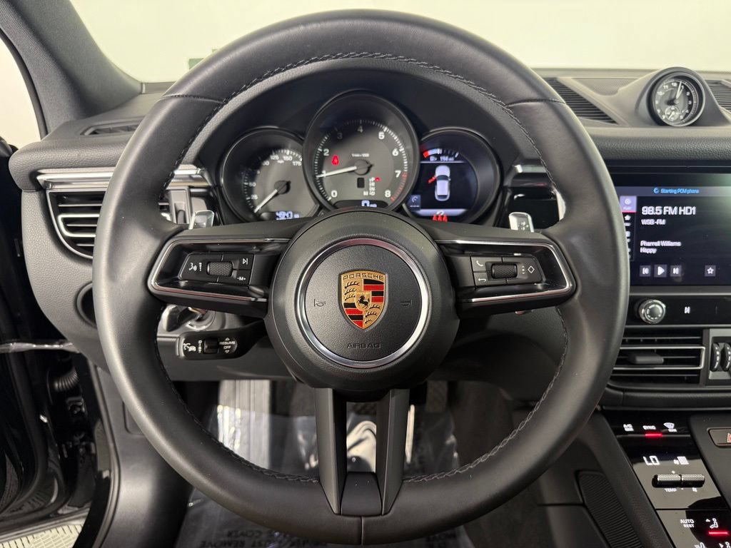 Certified 2026 Porsche Macan AWD/4WD image 26