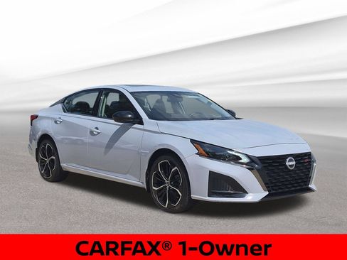 Certified 2023 Nissan Altima 2.5 SR w/ SR Premium Package AWD/4WD image 4